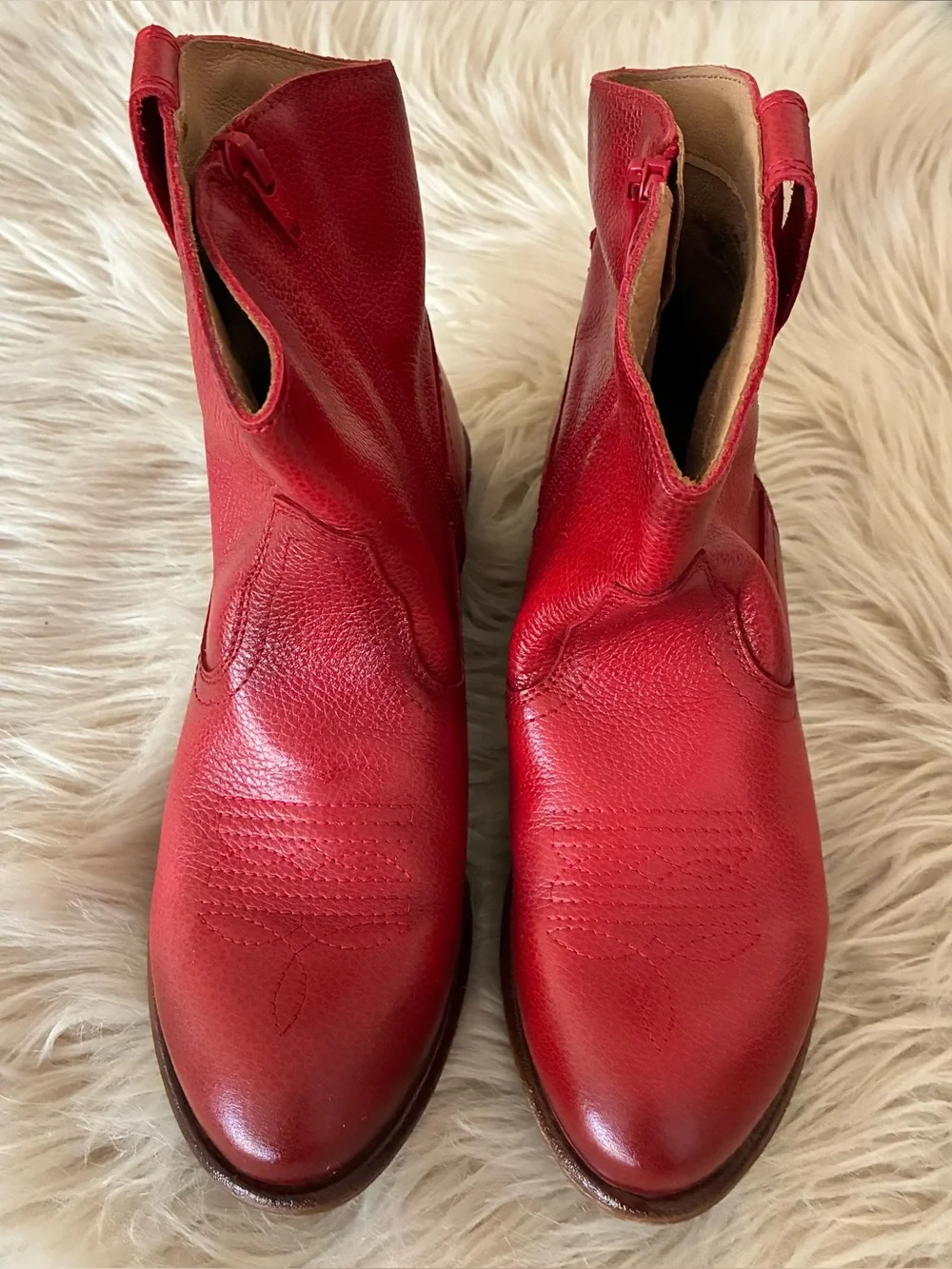 Miz Mooz NWOT Carlitos Western Bootie’s Sz 37, 7 US